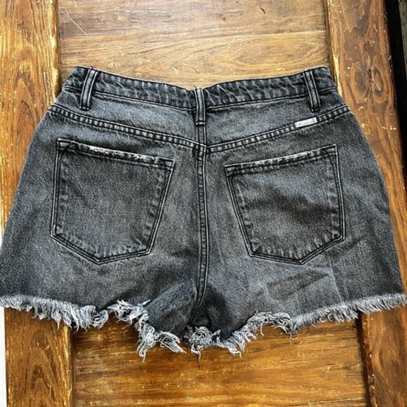 Kancan | Black High-Waisted Frayed Shorts - Picture 3 of 3